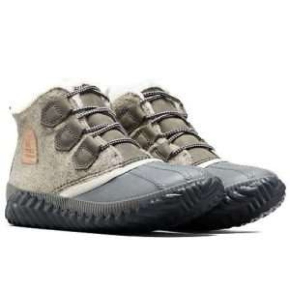 Sorel Gray and Tan Winter Boots with Waterproof Design